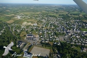 P1040026 2016 07 15 St Lyphard Vue Générale Depuis L'est